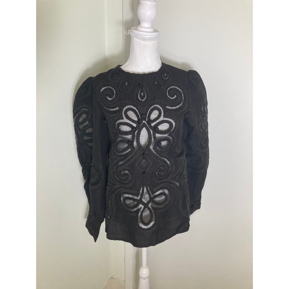 V.DE.Vinster Black Embroidered Top Sz s